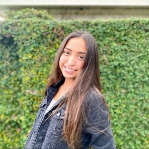 Meet your Posher, Cecilia